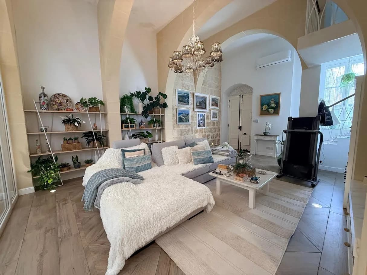 Luxury Restored 3 Bedroom House of Character in Birkirkara Malta — foto 6
