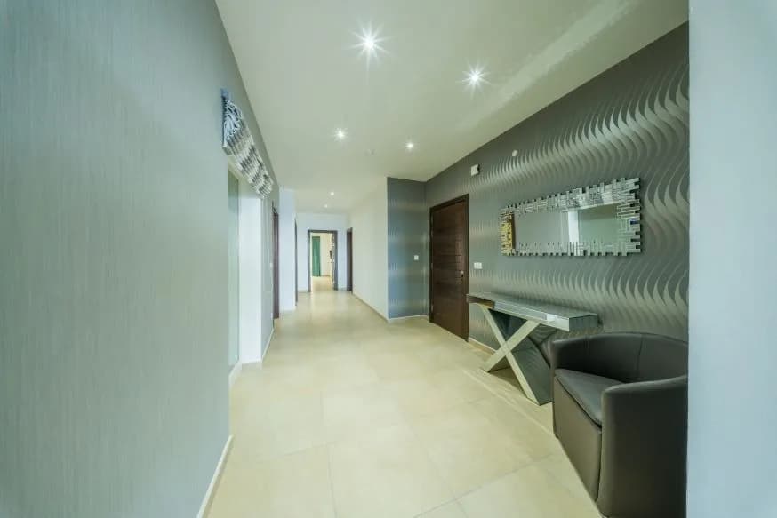 SOLD. Spacious Luxury 3 Bedroom Apartment in Sliema — foto 3
